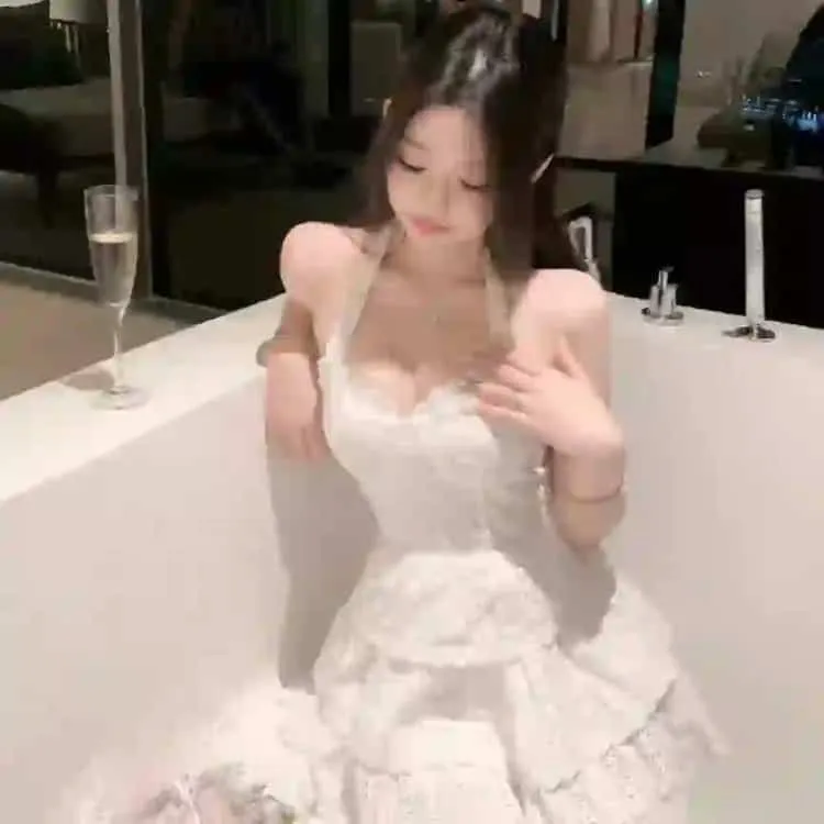奇幻高甜《大力女子都奉顺》超清在线：萌妹子手撕黑帮，朴炯植在线护妻