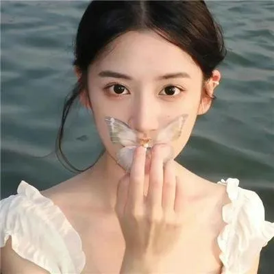 李沧东高分文艺神作《诗》高清在线：得了阿尔兹海默症的奶奶，在罪恶与美丽中写下最后的诗